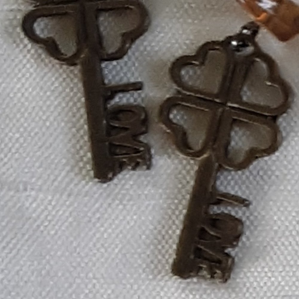 Handcrafted Pierced Sweeper Earrings Gemstone Beads Double Keys LOVE Hearts - Picture 5 of 7